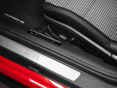Certified 2024 Porsche 911 Carrera S RWD image 36