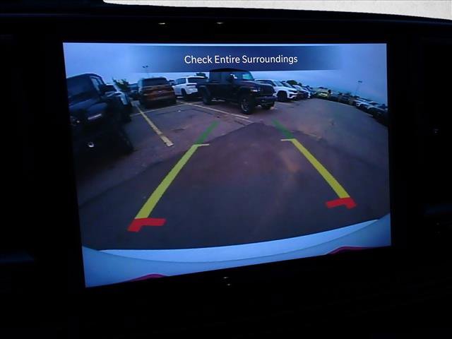 New 2027 Chrysler Pacifica Select AWD/4WD image 22