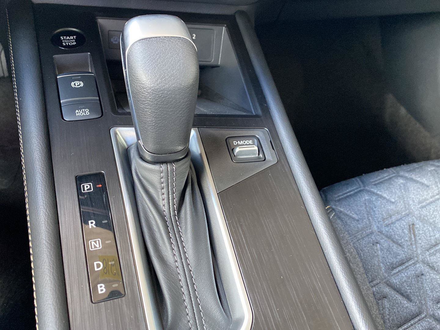 Certified 2025 Nissan Kicks SV AWD/4WD image 26