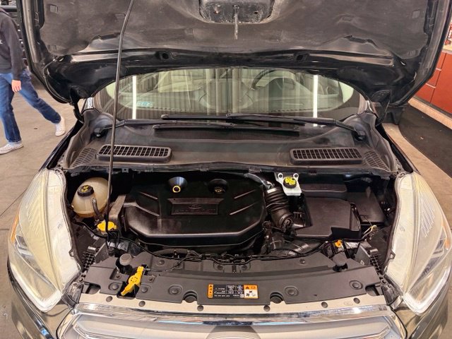 Used 2018 Ford Escape Titanium w/ Ford Safe & Smart Package AWD/4WD image 27