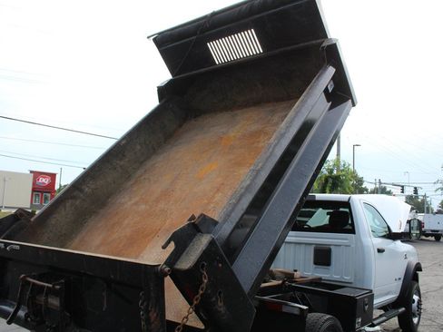 Used 2022 RAM 5500 Tradesman AWD/4WD image 37
