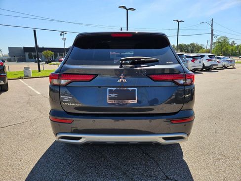 Used 2024 Mitsubishi Outlander SE AWD/4WD image 7