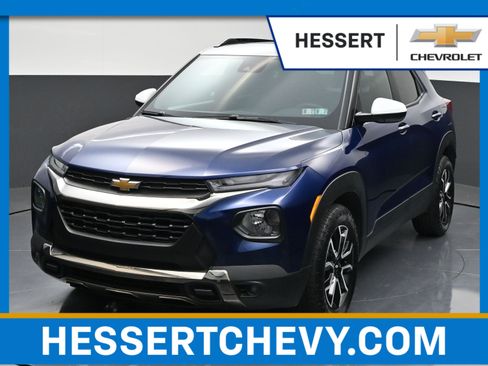 Certified 2023 Chevrolet TrailBlazer ACTIV w/ Sun and Liftgate Package FWD image 1