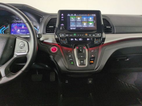 Used 2024 Honda Odyssey Sport image 17