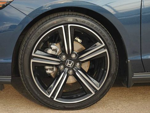 Used 2026 Honda Accord SE image 7
