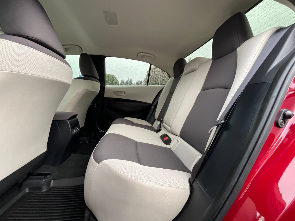 Used 2023 Toyota Corolla LE FWD image 12