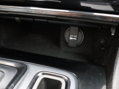 Used 2018 Chrysler 300 S w/ 300S Premium Group image 23