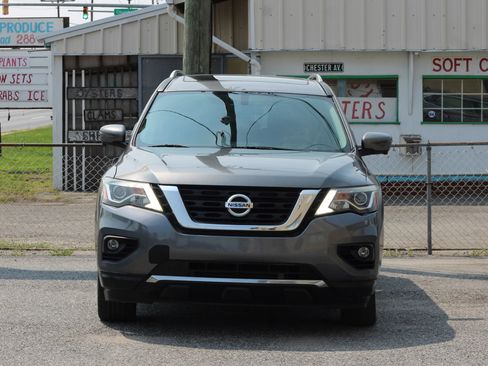 Used 2020 Nissan Pathfinder Platinum FWD image 2