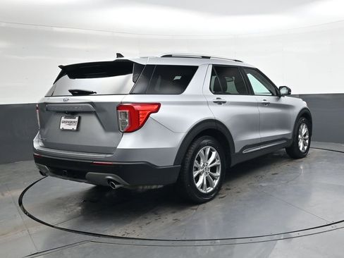 Used 2021 Ford Explorer Limited w/ Equipment Group 301A image 4