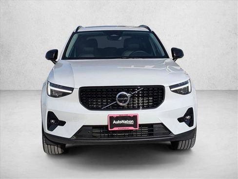 New 2026 Volvo XC40 B5 Ultra w/ Climate Package image 6