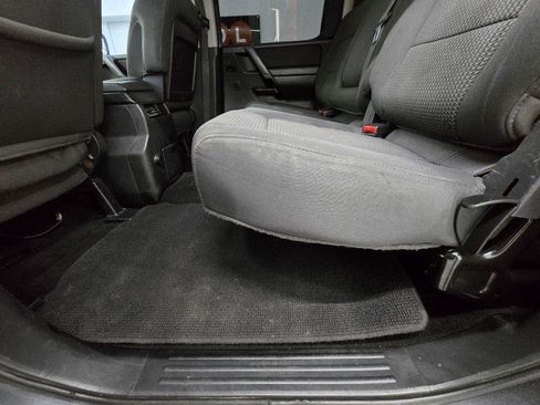 Used 2012 Nissan Titan SV RWD image 13