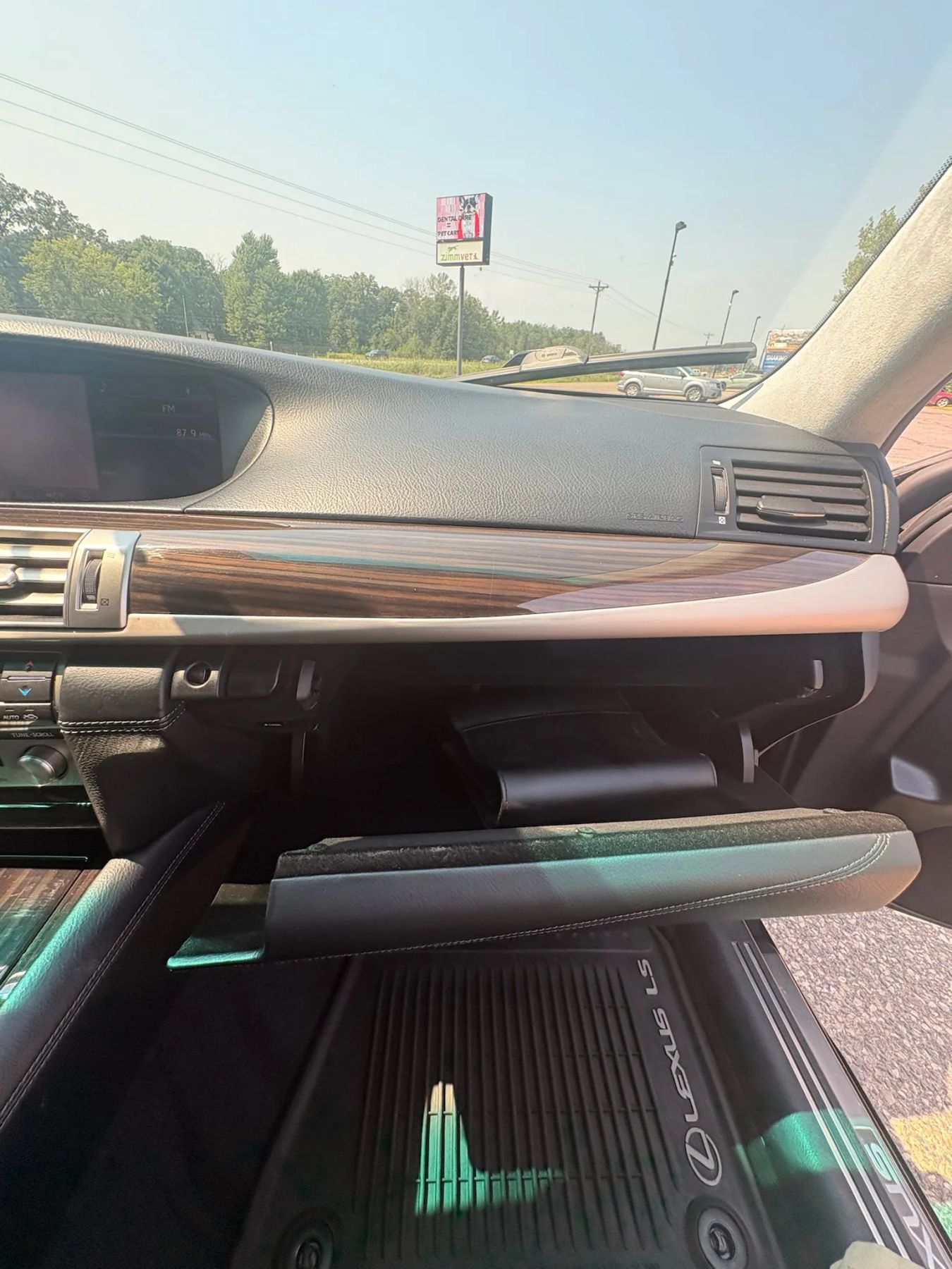 Used 2013 Lexus LS 460 AWD w/ Comfort Pkg image 32