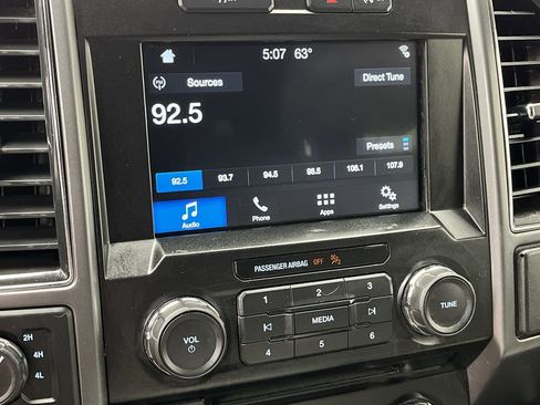 Used 2017 Ford F150 XLT w/ Equipment Group 302A Luxury AWD/4WD image 18