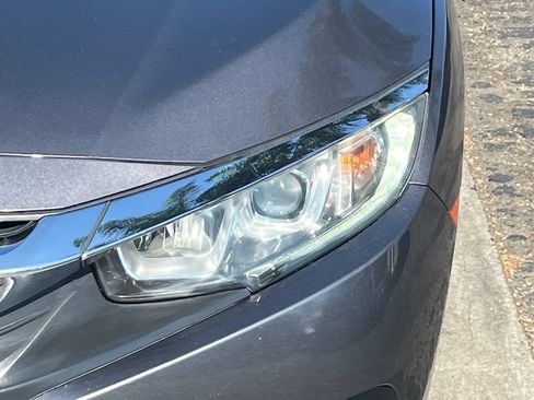 Used 2018 Honda Civic LX image 39