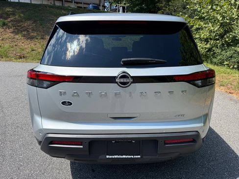 Used 2025 Nissan Pathfinder SV AWD/4WD image 7