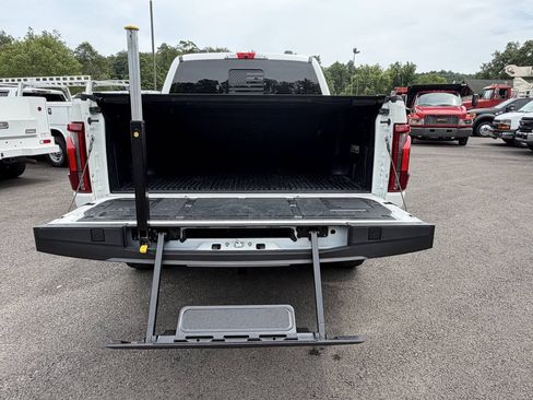 Used 2024 Ford F150 Platinum AWD/4WD image 14