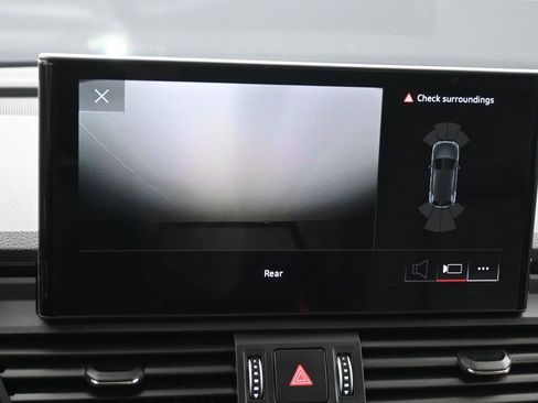 Used 2025 Audi Q5 2.0T Premium image 22