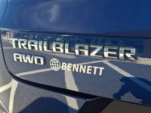 Used 2022 Chevrolet TrailBlazer ACTIV w/ Technology Package AWD/4WD image 28