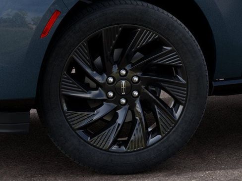 New 2027 Lincoln Navigator Reserve w/ Jet Appearance Package AWD/4WD image 19