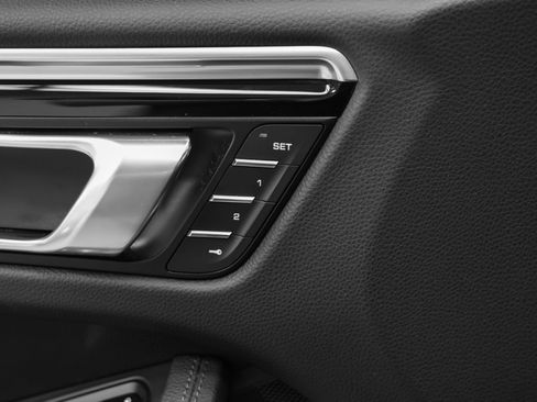 Certified 2020 Porsche Macan S AWD/4WD image 26