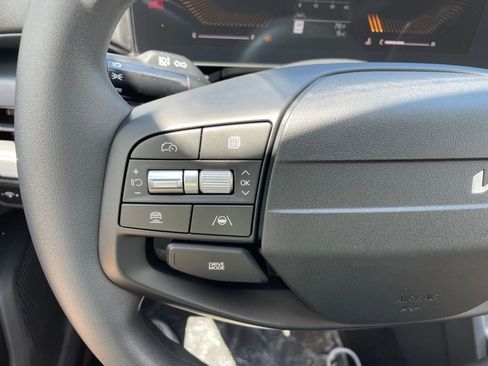 New 2026 Kia K4 FWD image 24
