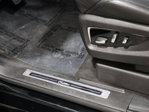 Used 2016 Cadillac Escalade ESV Luxury image 39