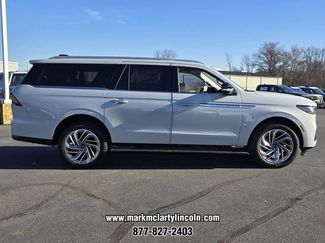 New 2026 Lincoln Navigator L Reserve AWD/4WD video 2