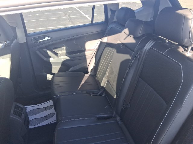 Used 2023 Volkswagen Tiguan SE FWD image 21