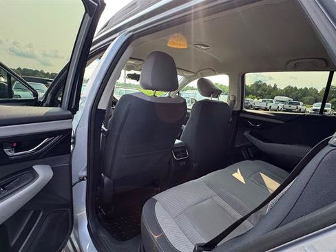 Used 2022 Subaru Outback Premium AWD/4WD image 35