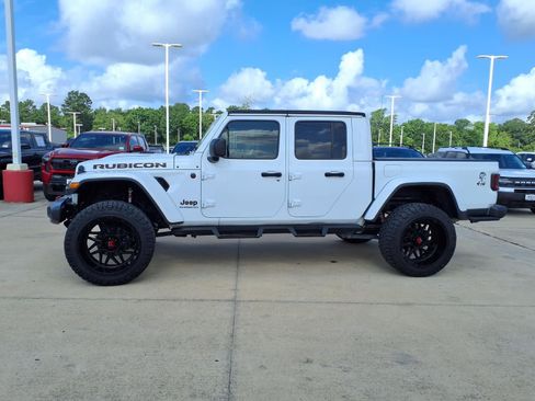 Used 2022 Jeep Gladiator Rubicon w/ Trailer Tow Package AWD/4WD image 8