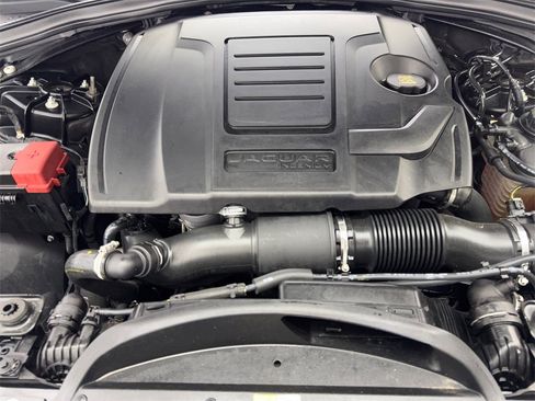 Used 2020 Jaguar F-PACE Checkered Flag image 77