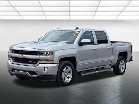Used 2017 Chevrolet Silverado 1500 LT w/ All Star Edition AWD/4WD image 2