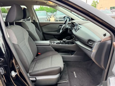 Used 2023 Nissan Rogue SV AWD/4WD image 13
