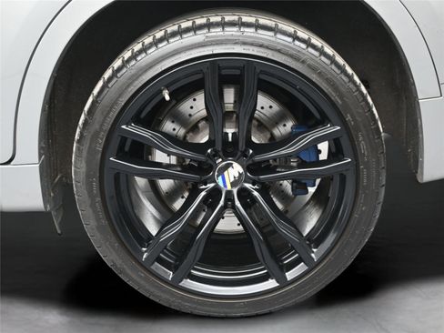 Used 2016 BMW X6 M image 12