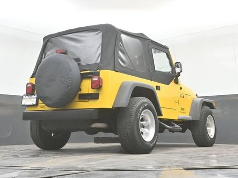 Used 2006 Jeep Wrangler X AWD/4WD image 39