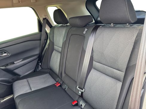 Used 2024 Nissan Rogue SV image 16