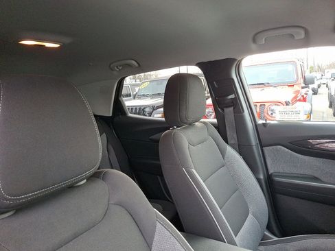 Used 2025 Chevrolet TrailBlazer LT image 13