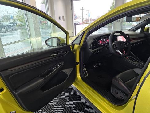 Used 2022 Volkswagen GTI Autobahn image 18