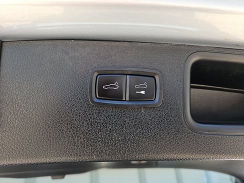 Certified 2020 Porsche Macan S AWD/4WD image 25