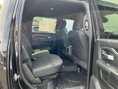 Used 2019 RAM 2500 Big Horn w/ Black Appearance Package AWD/4WD image 13