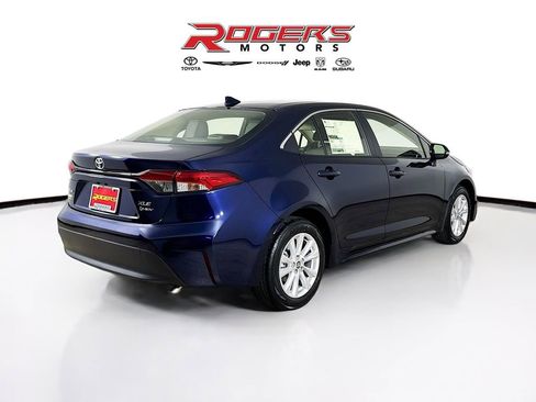New 2026 Toyota Corolla XLE w/ Carpet Mat Package (TMS) image 8