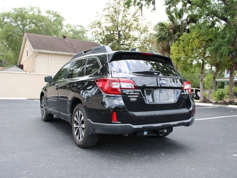 Used 2016 Subaru Outback 2.5i Limited AWD/4WD image 5