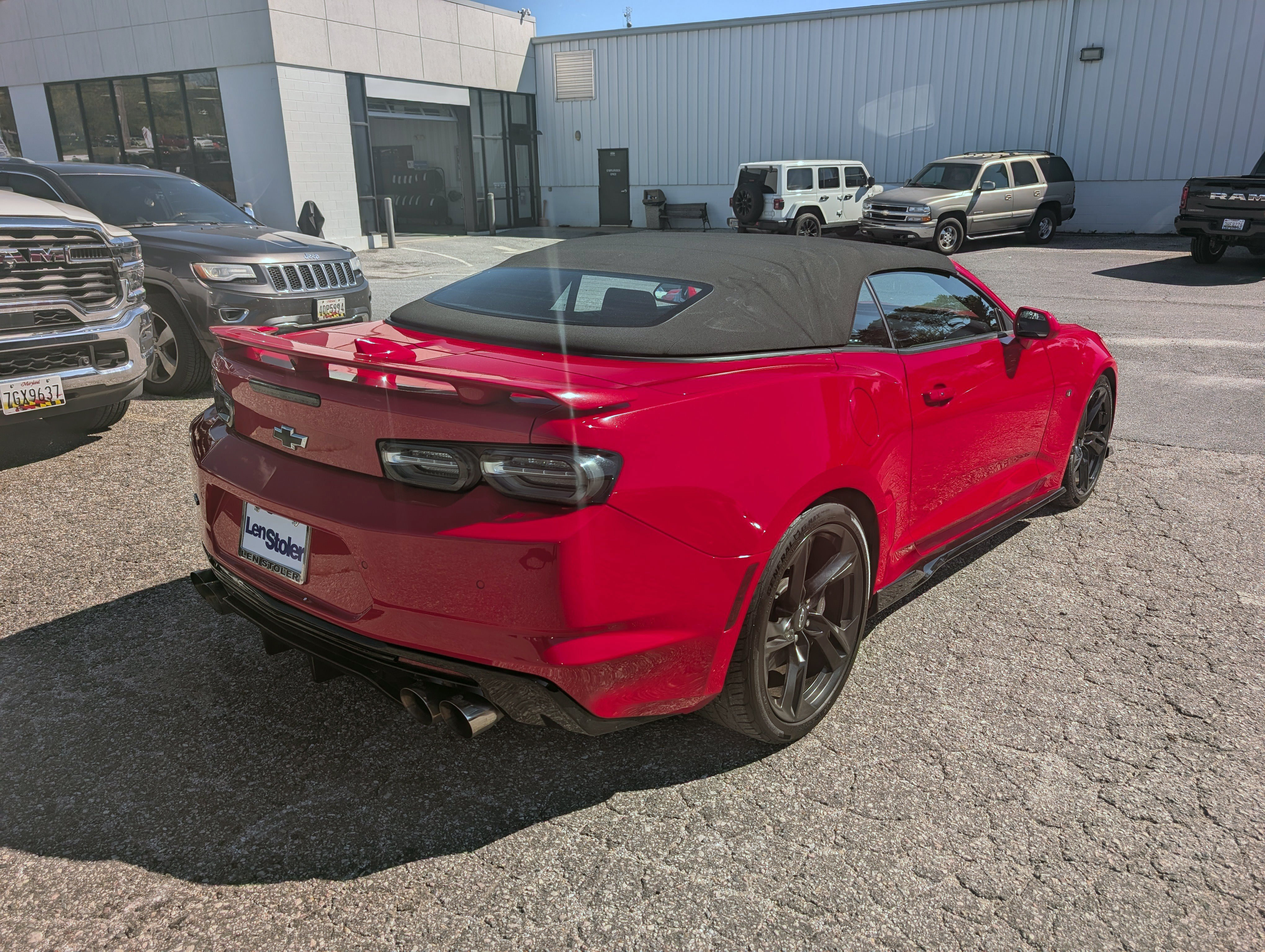 Used 2020 Chevrolet Camaro SS RWD image 10