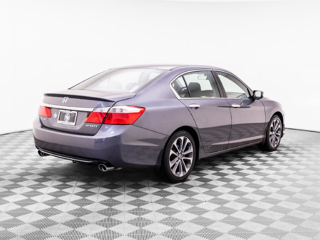 Used 2015 Honda Accord Sport image 7