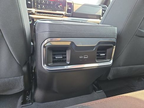 Used 2022 GMC Sierra 1500 Elevation w/ X31 Off-Road Package AWD/4WD image 31