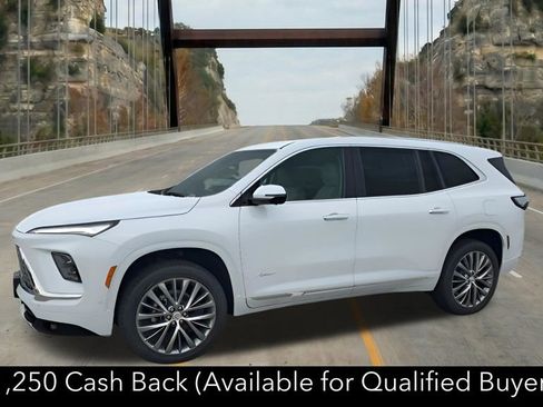 New 2026 Buick Enclave Avenir w/ Super Cruise Package FWD image 4