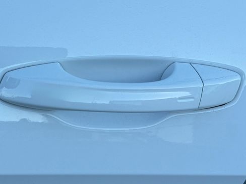 Used 2023 Volkswagen Atlas SE image 9