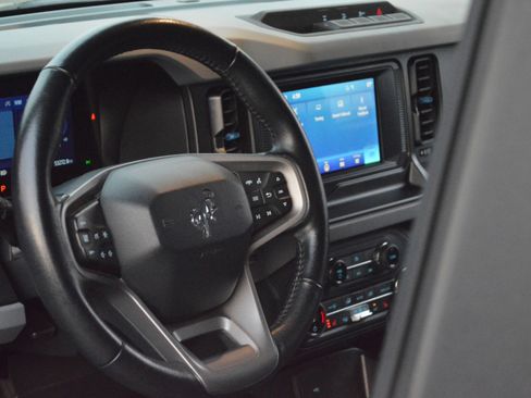 Used 2023 Ford Bronco Black Diamond image 29