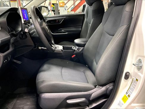 Certified 2025 Toyota RAV4 LE image 8