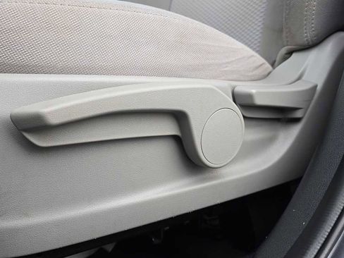 Used 2015 Subaru Forester 2.5i w/ Alloy Wheel Package image 24